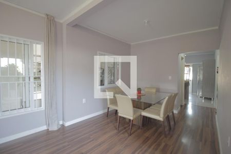 Sala de casa à venda com 3 quartos, 179m² em Rio Branco, Canoas