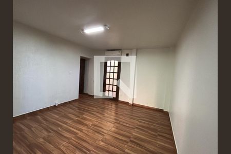 Suíte 1 de casa à venda com 5 quartos, 300m² em Harmonia, Canoas