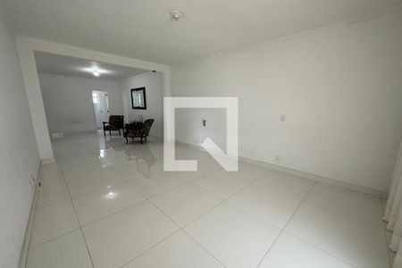 Sala  de casa de condomínio à venda com 4 quartos, 400m² em Anil, Rio de Janeiro