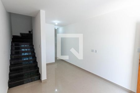 Sala de casa à venda com 2 quartos, 80m² em Jardim Fernandes, São Paulo