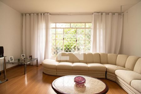 Sala de casa à venda com 3 quartos, 180m² em Jardim da Gloria, São Paulo