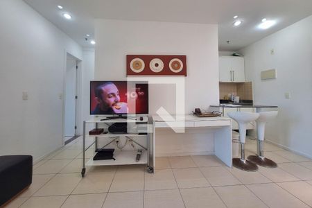 Sala/Cozinha de apartamento para alugar com 1 quarto, 78m² em Camboinhas, Niterói