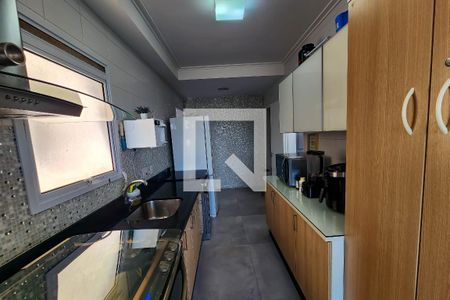 Apartamento à venda com 106m², 3 quartos e 2 vagas Apartamento à venda com 106m², 3 quartos e 2 vagasCozinha