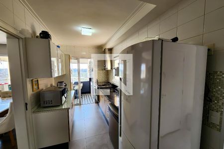 Apartamento à venda com 106m², 3 quartos e 2 vagas Apartamento à venda com 106m², 3 quartos e 2 vagasCozinha
