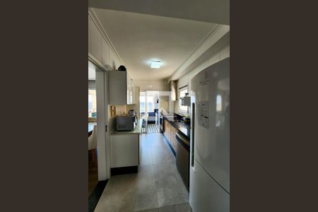 Apartamento à venda com 106m², 3 quartos e 2 vagas Apartamento à venda com 106m², 3 quartos e 2 vagasCozinha