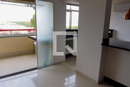 Sala de apartamento para alugar com 2 quartos, 66m² em Quitaúna, Osasco