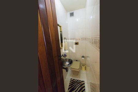 Lavabo de casa de condomínio para alugar com 4 quartos, 400m² em Anil, Rio de Janeiro