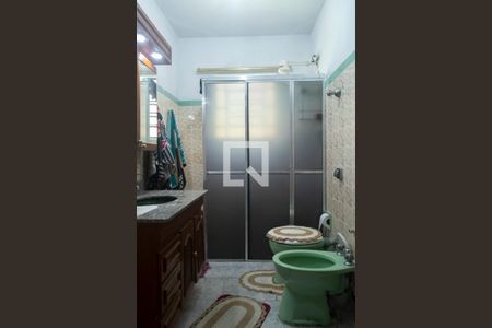 Banheiro de casa à venda com 4 quartos, 100m² em Vila Paiva, São Paulo