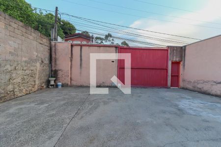 Casa para alugar com 480m², 2 quartos e 5 vagas Casa para alugar com 480m², 2 quartos e 5 vagasQuintal