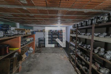 Casa para alugar com 480m², 2 quartos e 5 vagas Casa para alugar com 480m², 2 quartos e 5 vagasPorão