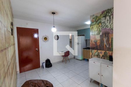 Sala/Cozinha de apartamento para alugar com 1 quarto, 40m² em Vila Granada, São Paulo