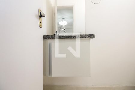 Lavabo de casa de condomínio para alugar com 3 quartos, 95m² em Vila Matilde, São Paulo