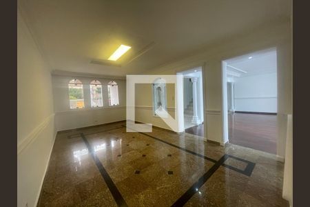 Casa à venda com 3 quartos, 250m² em Jardim da Gloria, São Paulo