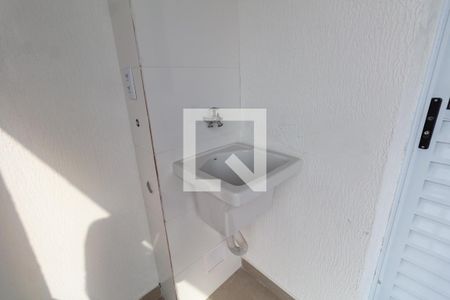 Varanda e Área de Serviço de apartamento à venda com 2 quartos, 49m² em Vila Danubio Azul, São Paulo