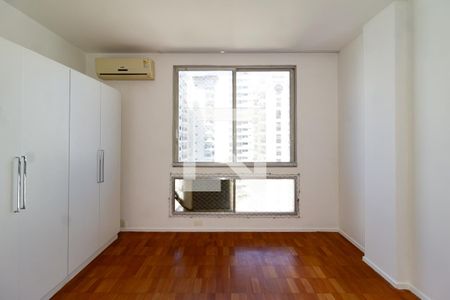 Quarto 1 de apartamento à venda com 3 quartos, 128m² em Ipanema, Rio de Janeiro