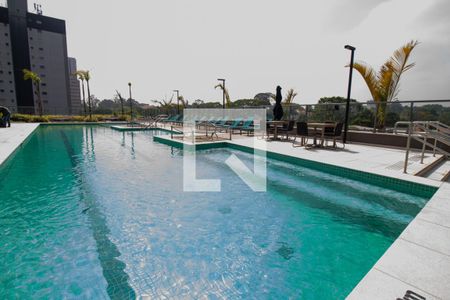 Studio para alugar com 28m², 1 quarto e sem vaga Studio para alugar com 28m², 1 quarto e sem vagaÁrea comum - Piscina