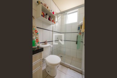Banheiro de apartamento para alugar com 2 quartos, 48m² em Campos Elíseos, Taubaté