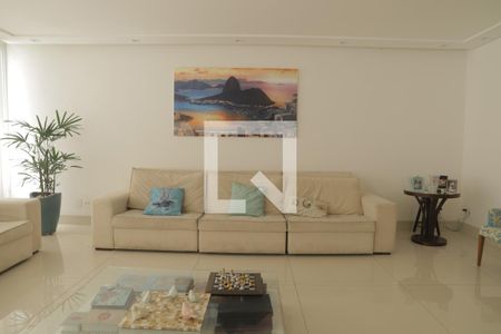Sala 01 de casa à venda com 4 quartos, 450m² em Planalto Paulista, São Paulo