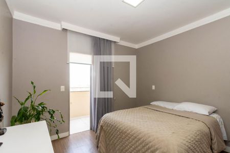 Suíte master de apartamento à venda com 4 quartos, 220m² em Vila Augusta, Guarulhos