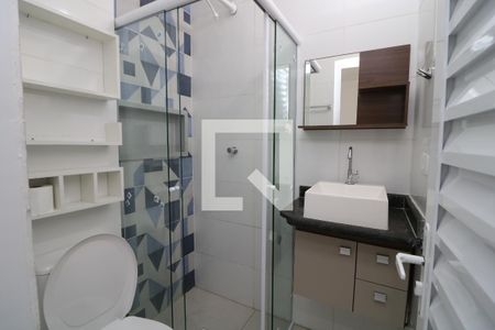 Banheiro de casa para alugar com 1 quarto, 37m² em Vila Santa Clara, São Paulo