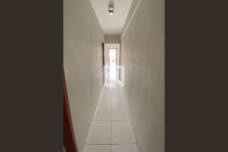 Corredor de apartamento para alugar com 2 quartos, 87m² em Vila São Luís, Duque de Caxias