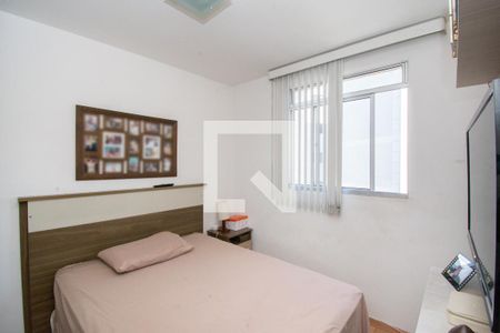 Quarto 1 de apartamento à venda com 2 quartos, 44m² em Califórnia, Belo Horizonte