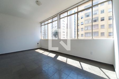 Sala de apartamento para alugar com 3 quartos, 140m² em Cambuí, Campinas