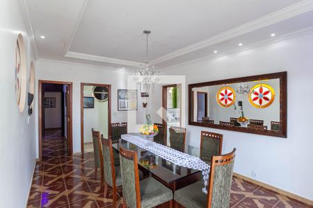 Sala 2 de casa à venda com 5 quartos, 290m² em Santa Mônica, Belo Horizonte