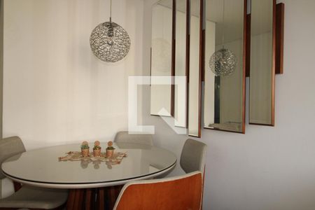 Sala de apartamento à venda com 2 quartos, 45m² em Vila Talarico, São Paulo