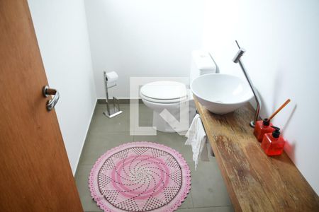 Lavabo de casa de condomínio para alugar com 3 quartos, 300m² em Jardim Torino, Cotia