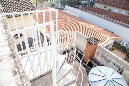 Casa à venda com 450m², 4 quartos e 3 vagas Casa à venda com 450m², 4 quartos e 3 vagasVaranda