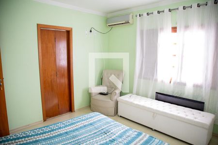 Casa à venda com 450m², 4 quartos e 3 vagas Casa à venda com 450m², 4 quartos e 3 vagasSuíte