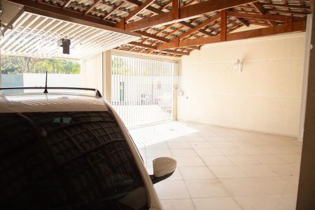 Casa à venda com 450m², 4 quartos e 3 vagas Casa à venda com 450m², 4 quartos e 3 vagasGaragem