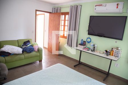 Casa à venda com 450m², 4 quartos e 3 vagas Casa à venda com 450m², 4 quartos e 3 vagasQuarto de Serviço