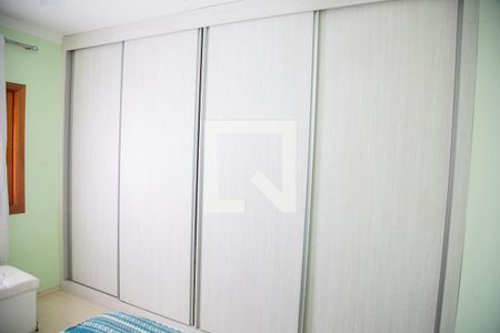 Casa à venda com 450m², 4 quartos e 3 vagas Casa à venda com 450m², 4 quartos e 3 vagasSuíte