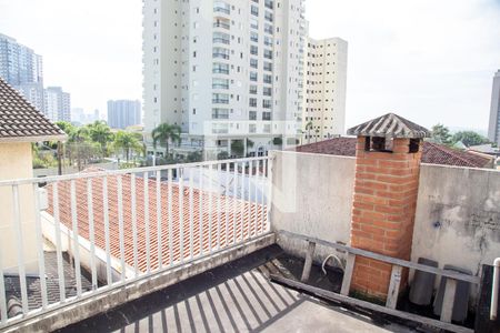 Casa à venda com 450m², 4 quartos e 3 vagas Casa à venda com 450m², 4 quartos e 3 vagasVaranda