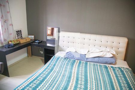 Casa à venda com 450m², 4 quartos e 3 vagas Casa à venda com 450m², 4 quartos e 3 vagasQuarto 3