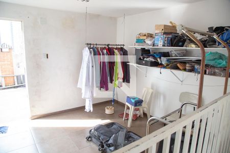 Casa à venda com 450m², 4 quartos e 3 vagas Casa à venda com 450m², 4 quartos e 3 vagasÁrea de Serviço