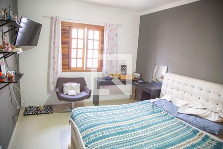 Casa à venda com 450m², 4 quartos e 3 vagas Casa à venda com 450m², 4 quartos e 3 vagasQuarto 3