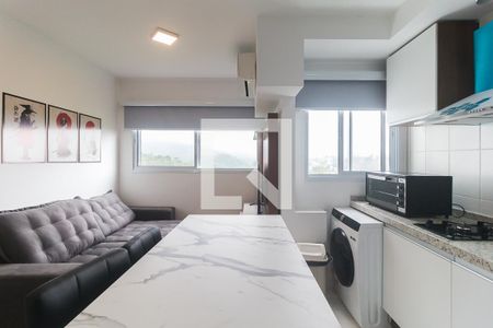 Sala/Cozinha de kitnet/studio para alugar com 1 quarto, 26m² em Botujuru, Mogi das Cruzes