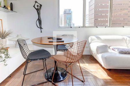 Sala de apartamento à venda com 2 quartos, 144m² em Itaim Bibi, São Paulo
