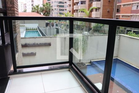 Varanda da sala  de kitnet/studio à venda com 1 quarto, 40m² em Cambuí, Campinas