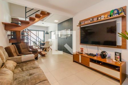 Sala de casa de condomínio à venda com 2 quartos, 80m² em Hípica, Porto Alegre