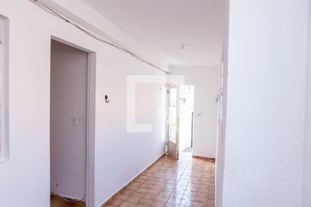 corredor Entrada de casa à venda com 2 quartos, 60m² em Parque Boturussu, São Paulo