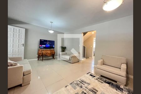 Sala de casa para alugar com 3 quartos, 296m² em Parque Jabaquara, São Paulo