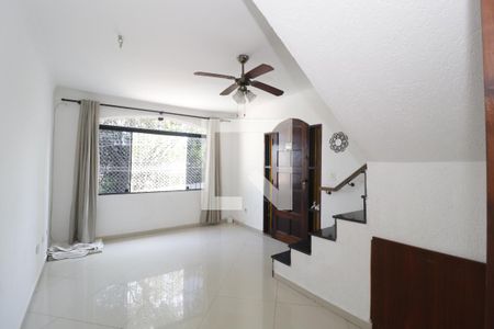 Sala de casa à venda com 3 quartos, 170m² em Vila Basileia, São Paulo