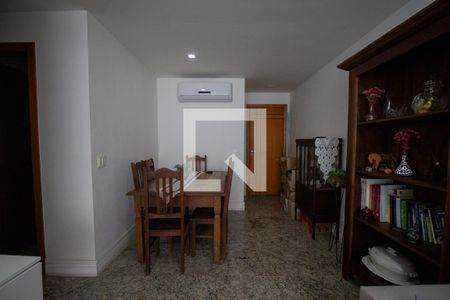 Sala de apartamento para alugar com 3 quartos, 82m² em Recreio dos Bandeirantes, Rio de Janeiro