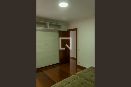 Sala de TV de apartamento à venda com 4 quartos, 260m² em Barra da Tijuca, Rio de Janeiro
