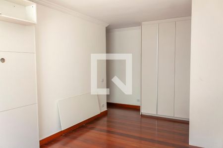 Apartamento para alugar com 260m², 4 quartos e 2 vagas Apartamento para alugar com 260m², 4 quartos e 2 vagasQuarto3