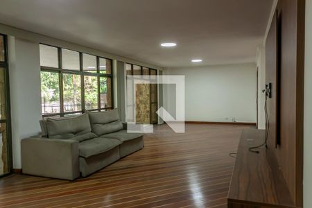 Apartamento à venda com 260m², 4 quartos e 2 vagasSala